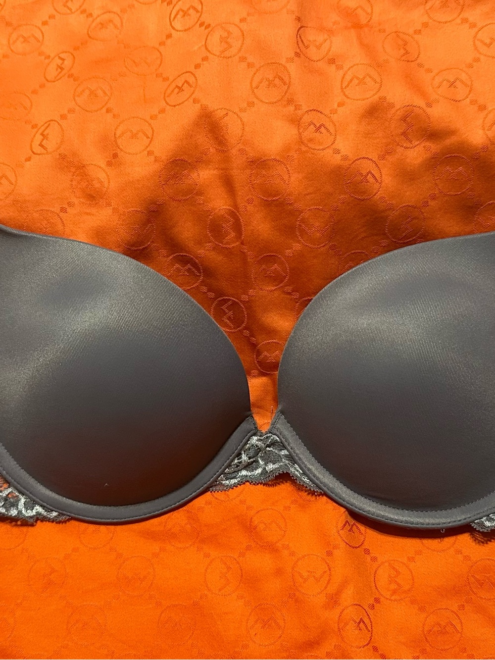 Push-up bra